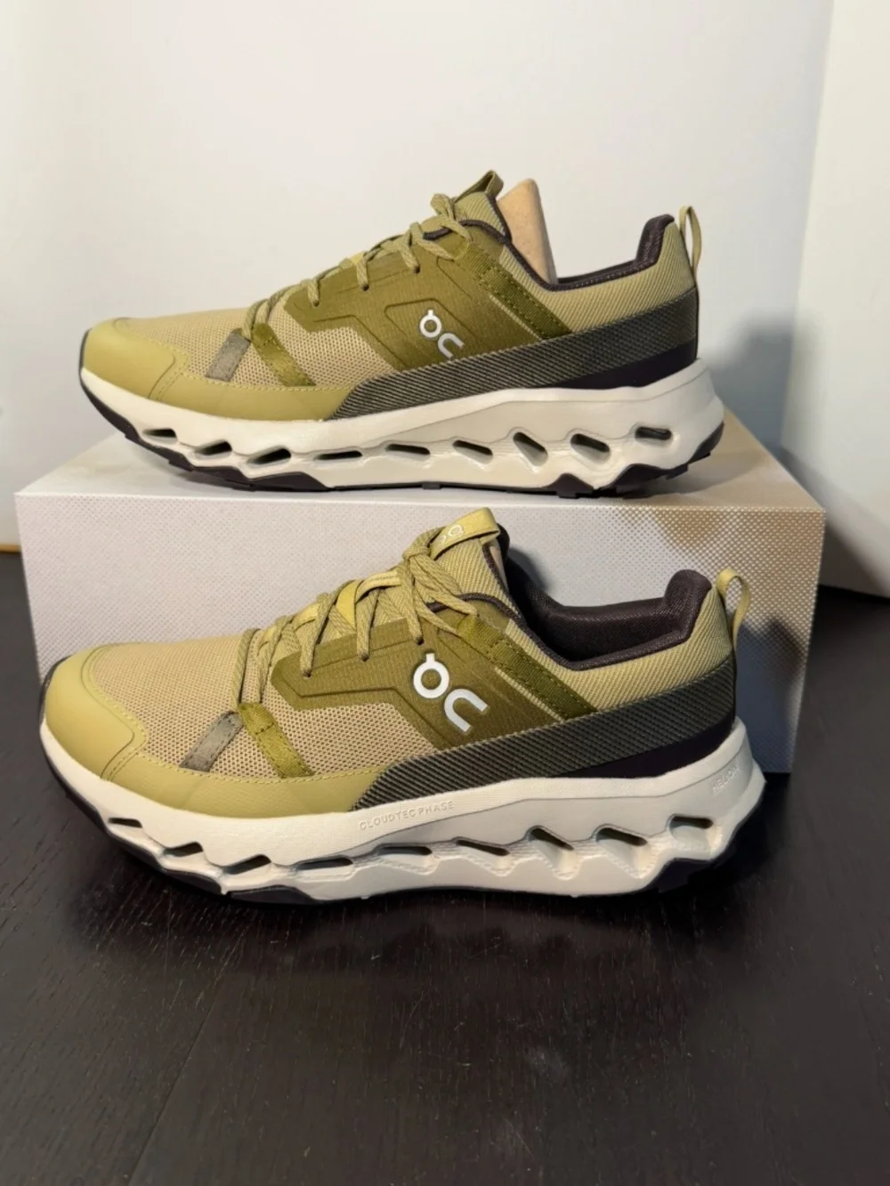 ON Running On Cloudhorizon Hiking/Walking/Trail Shoes Sneakers Safari Green/Ice